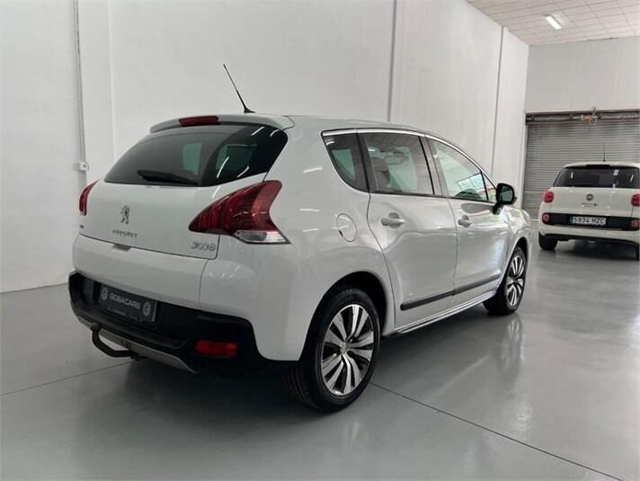 PEUGEOT 3008 Style 1.6 BlueHDI 120 FAP