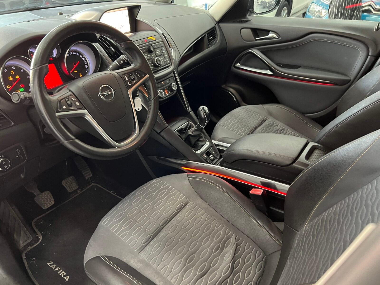 OPEL Zafira Tourer 7plazas 2.0 diésel 130cv 7plazas