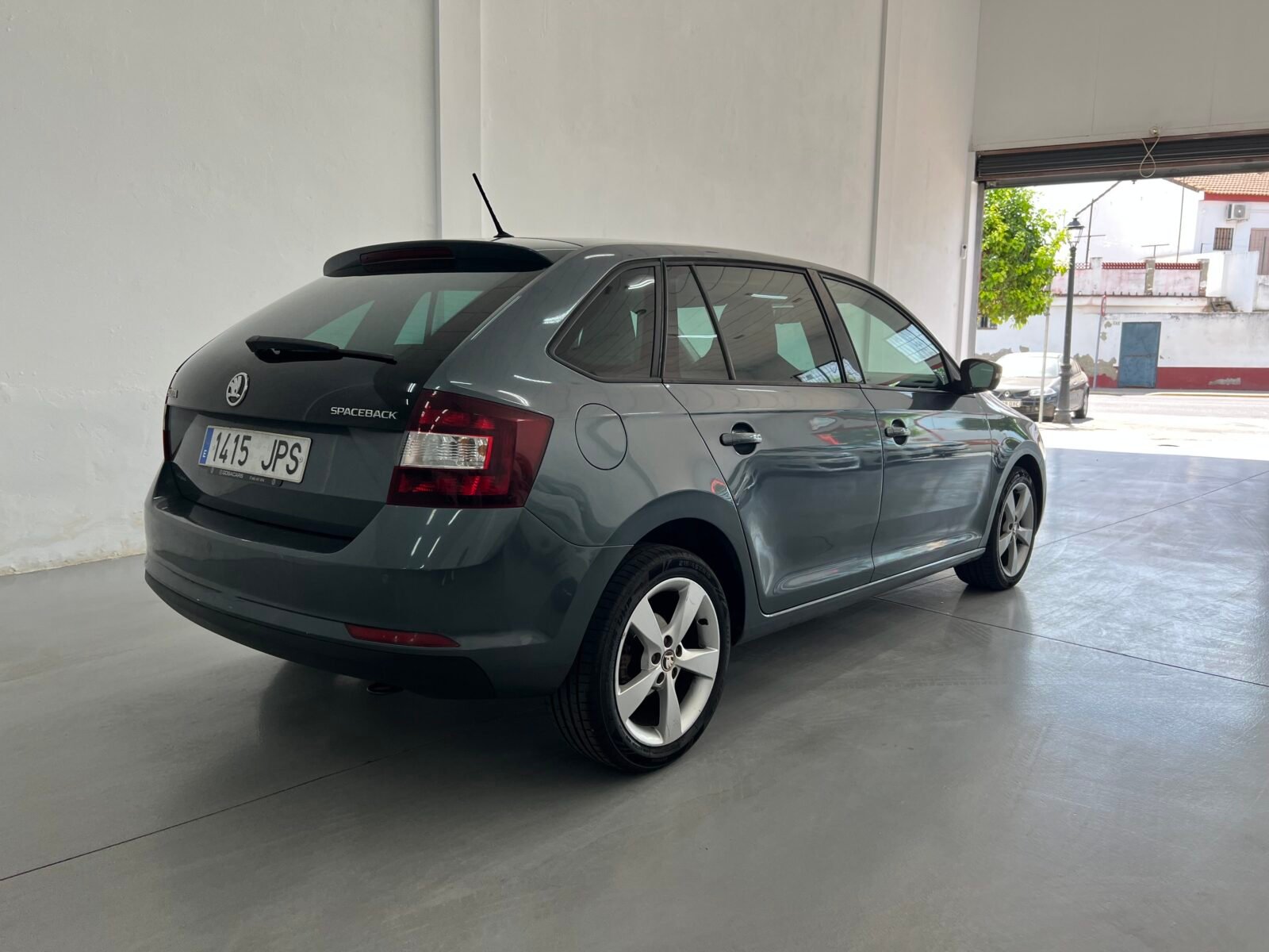 SKODA Spaceback 1.4 TDI 90cv
