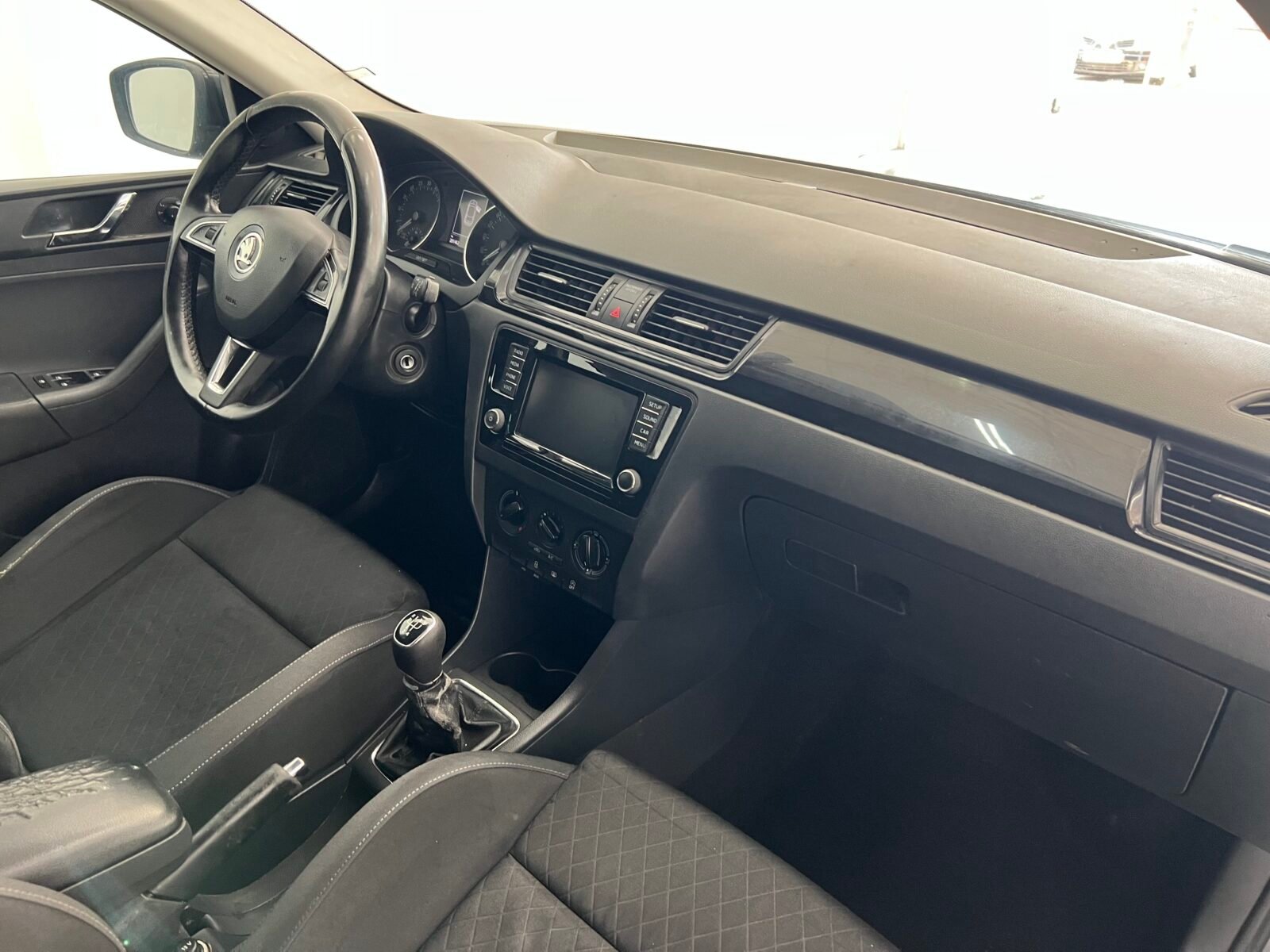 SKODA Spaceback 1.4 TDI 90cv