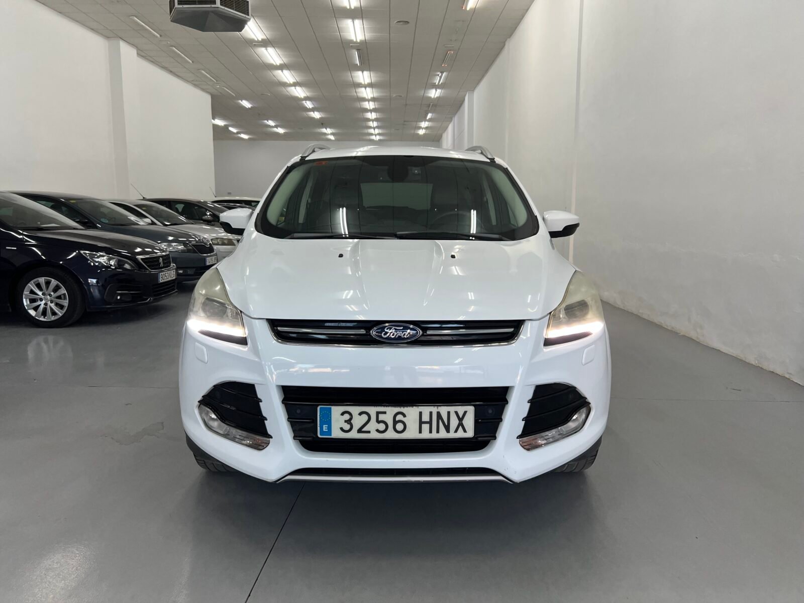FORD Kuga 2.0 TDCI 140cv 6velo