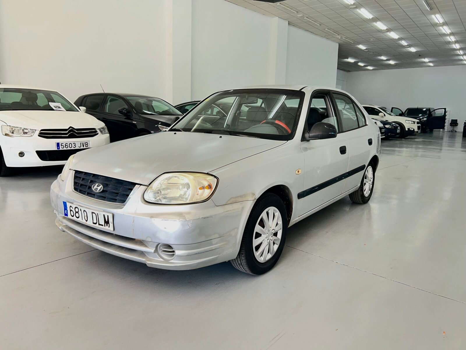 HYUNDAI Accent 1.3 gasolina 85cv