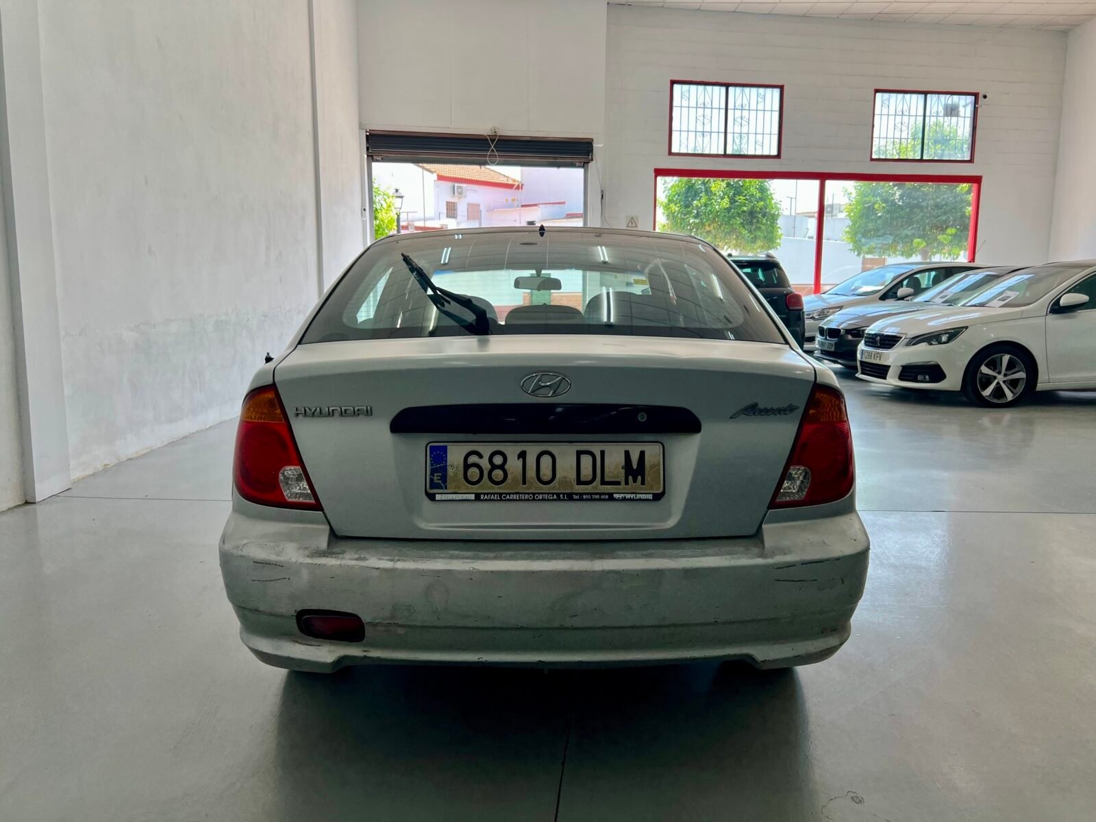 HYUNDAI Accent 1.3 gasolina 85cv